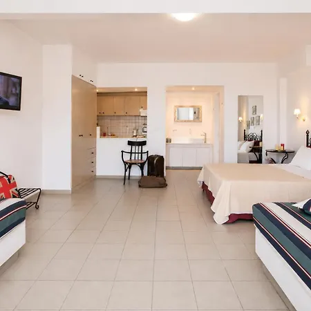 9 Muses Aparthotel