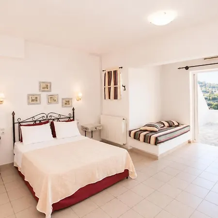 9 Muses Aparthotel 3*