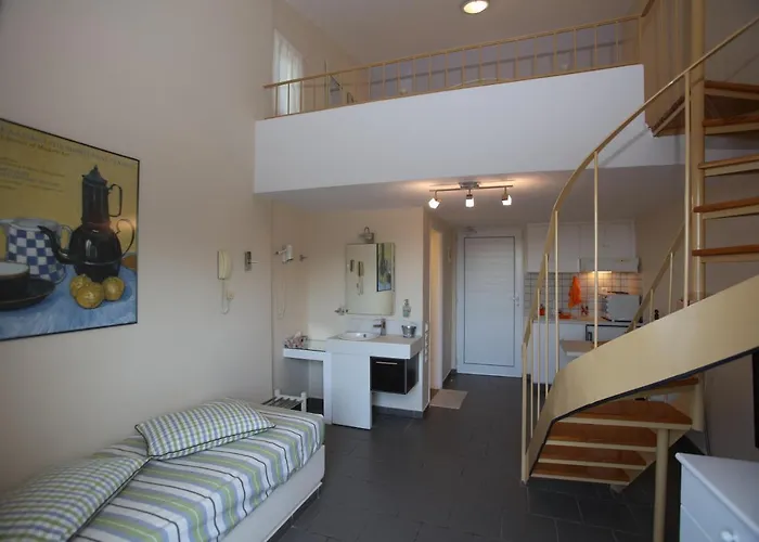 Aparthotel 9 Muses Lamira